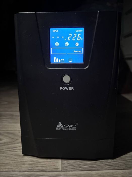 Джерело безперебійного живлення (ДБЖ) SVC SL-2KS-LCD 2000VA