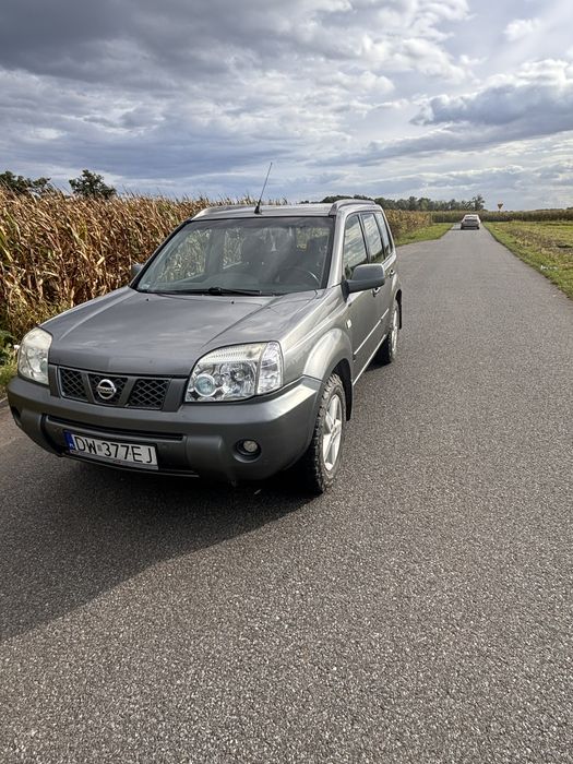 Nissan X- trail.