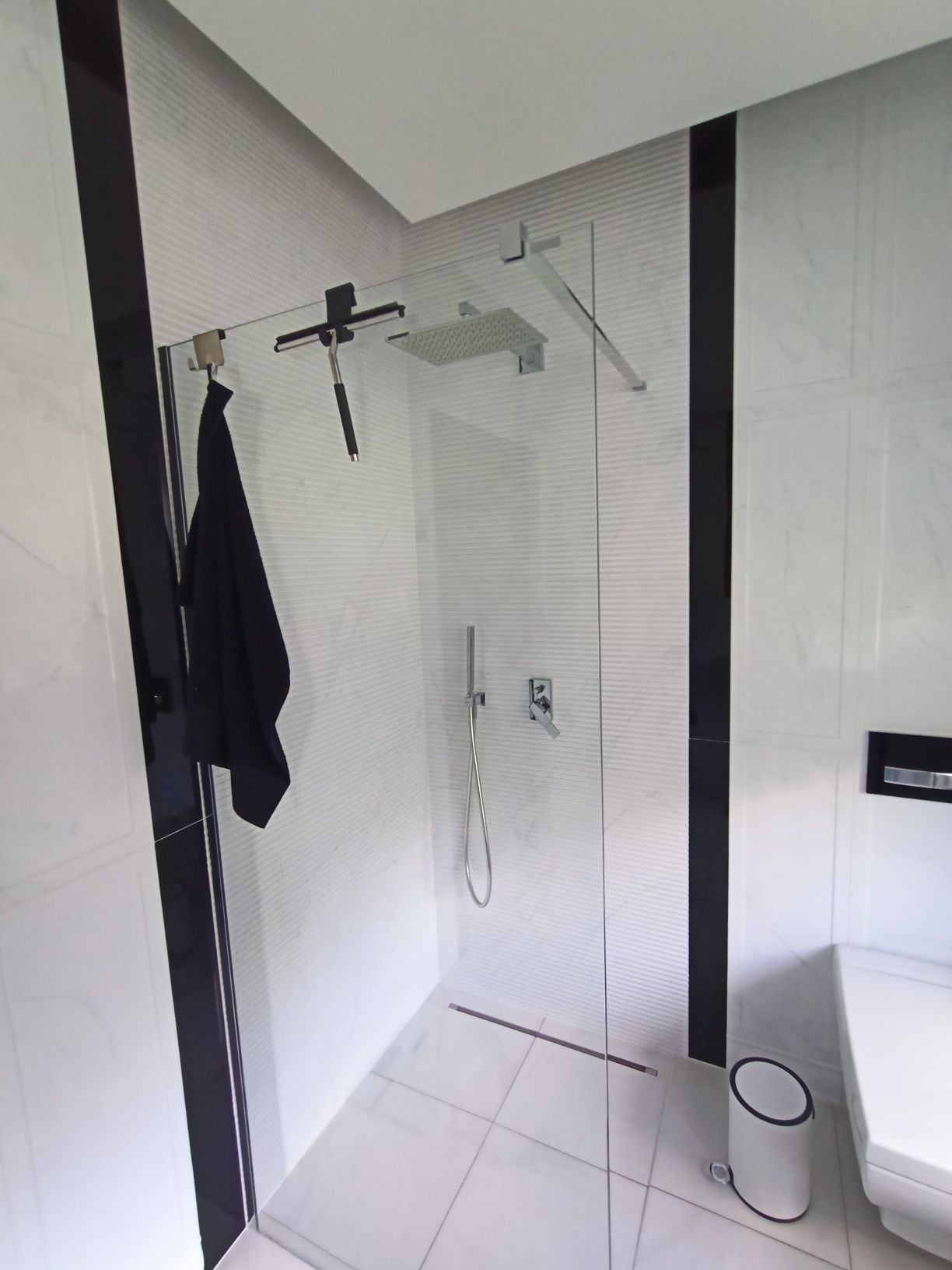 Za pol ceny nowa kabina prysznicowa Radawy Modxii Walk-in 90 cm.