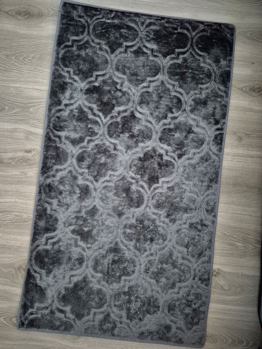 Szary dywan Velvet Smukee 67x120