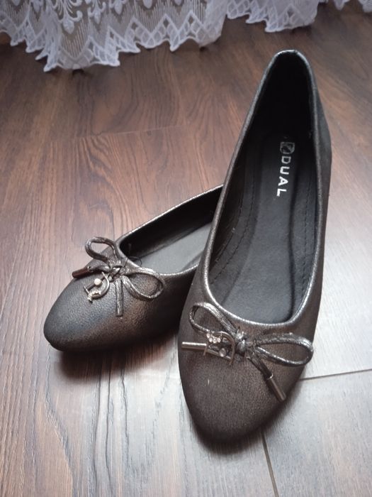 Туфлі жіночі,розмір 37...маломірать.Стєлька 23,5см.
