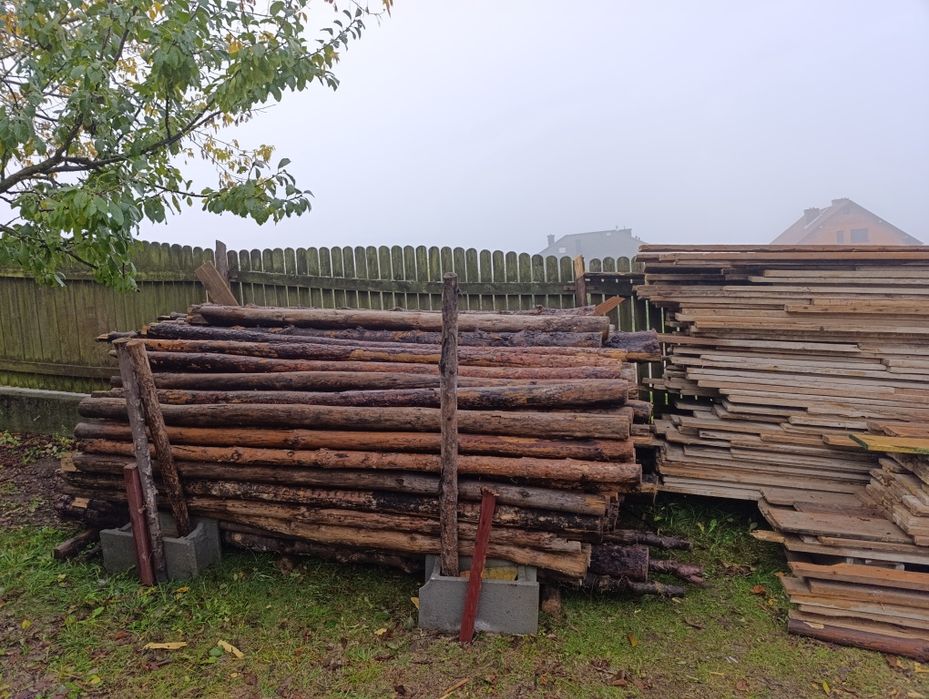 Stemple oraz deski szalunkowe