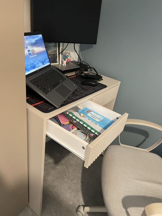 Nowe Biurko z 2 szufladami 80cm