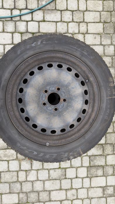 Jak nowe. Zimówki 205/55/16