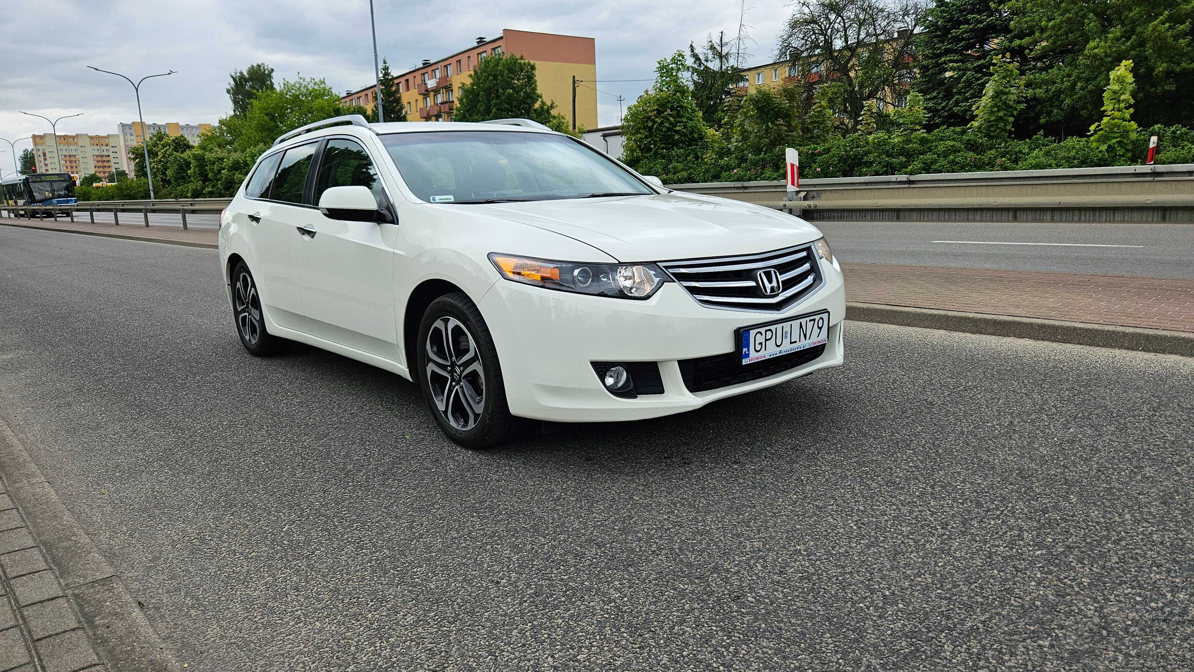 Honda Accord VIII 2.0i / Klima / Biała perła / Zadbany