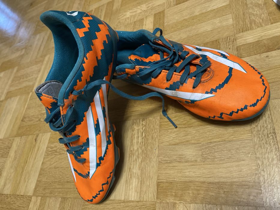 Korki adidas rozm. 38