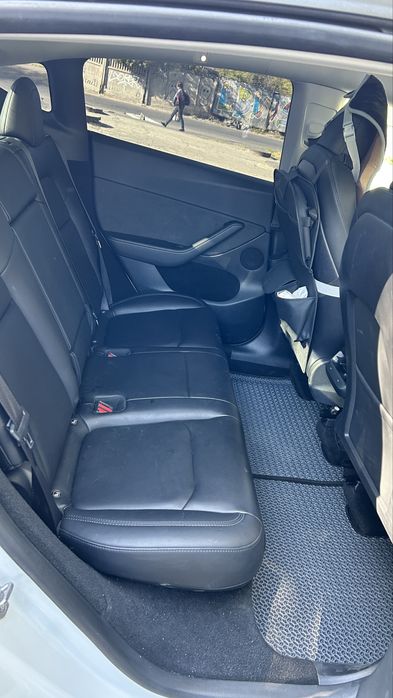 Tesla Model Y Long Range Dual Motor