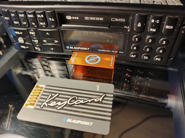 Radioodtwarzacz samochodowy Blaupunkt Hamburg RCM 104