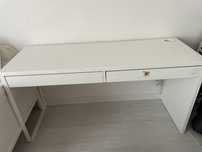 Biurko ikea Micke plus dwa krzesla