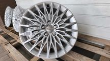 4 sztuki felgi aluminiowe 18'' 5x112 ET46 Audi A3 S3 Vw Skoda (OL669F)