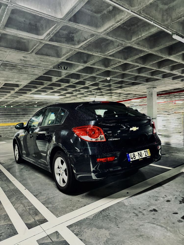 Chevrolet Cruze HATCH 1.6 Gasolina