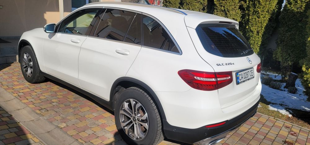 Мерседес-Бенц GLC 220 AMG