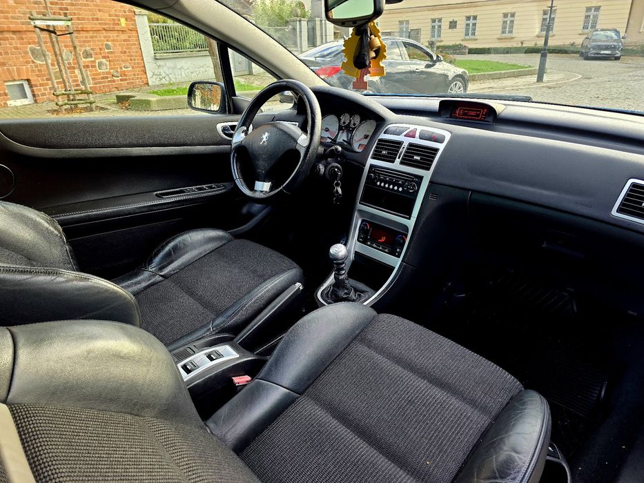 Zamiana Peugeot 307CC SkoryXenonKlimatronicAlufelgiParktronicKlimaAlu!