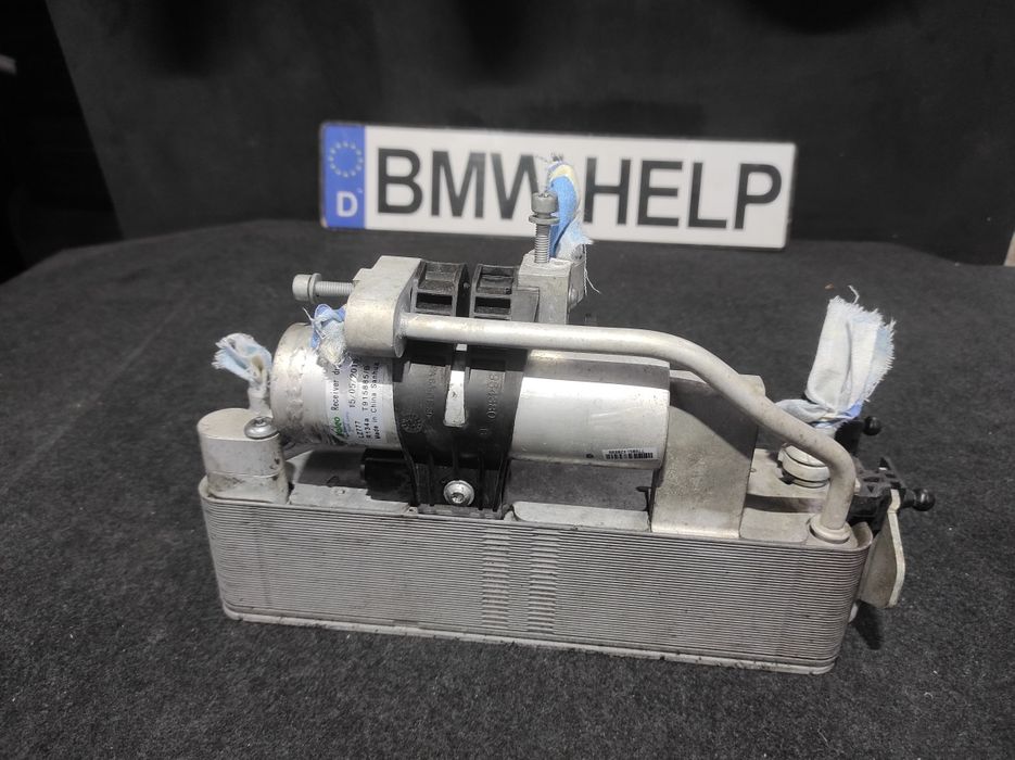 Радиатор БМВ Ф30 330Е кондиционера Hybrid B48