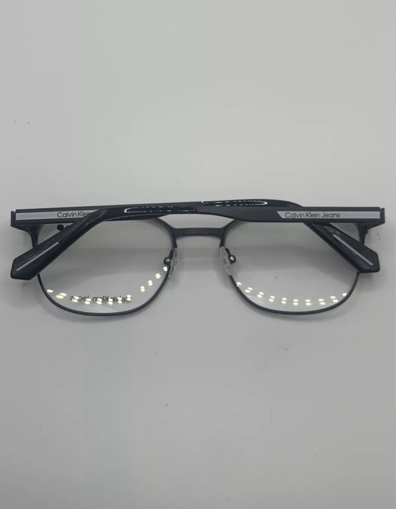 Oculos Calvin Kleim