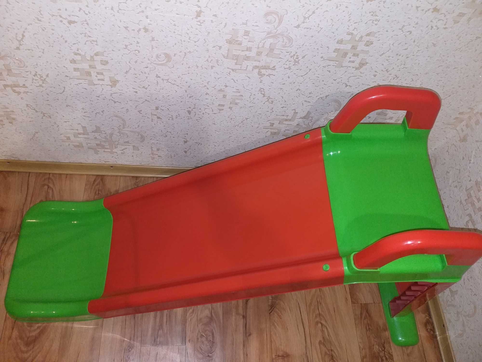 Детская горка для катания дома и дачи 140 см красно-зеленая (Долони)