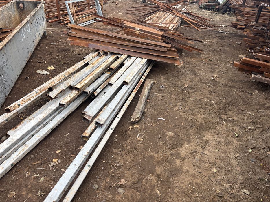 Труба профільна 60х40 мм від 4 до 6  мм.