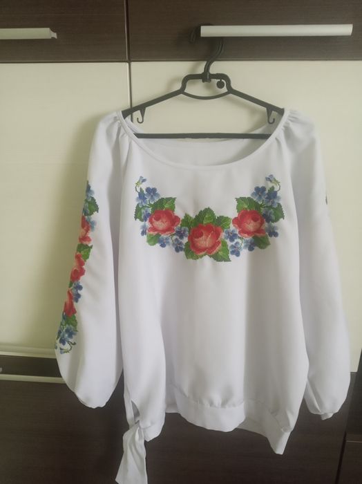 Вишиванка жіноча