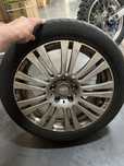 Jantes com pneus mercedes