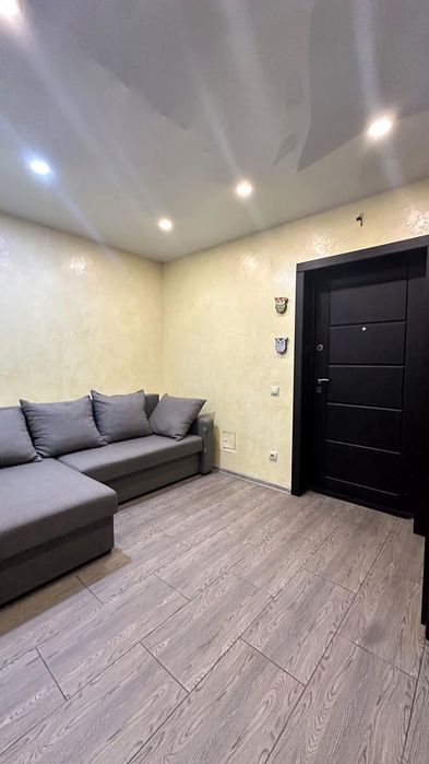 Затишна 2-кімнатна квартира з якісним ремонтом вул. Радунська 30