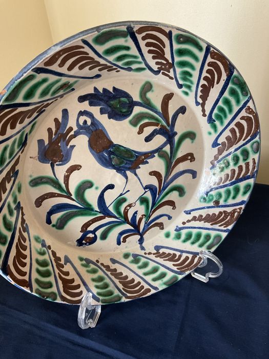 Prato faianca figura ave