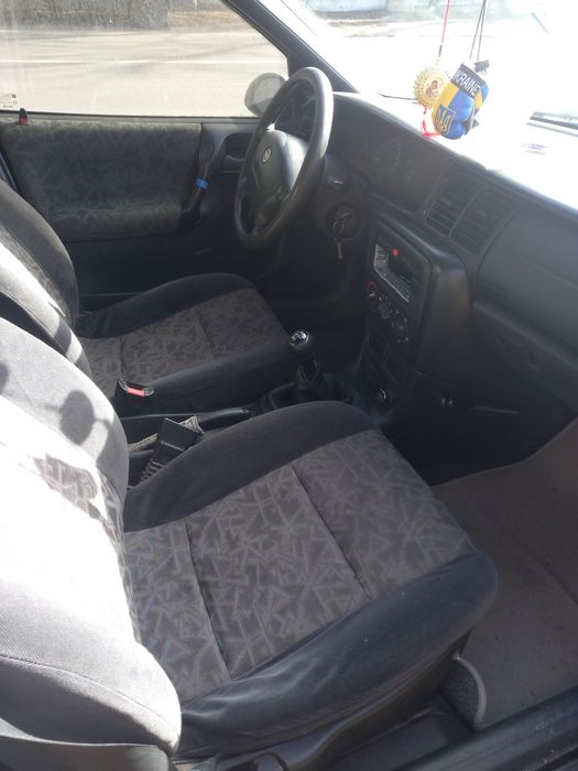 Opel vectra B бензин 1.6