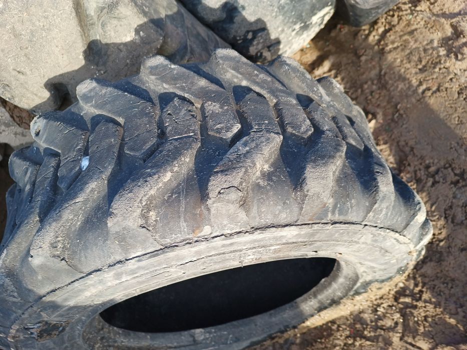 Opona rolnicza 10-16.5 bobcat gehl mustang ładowarka miniladowarka
