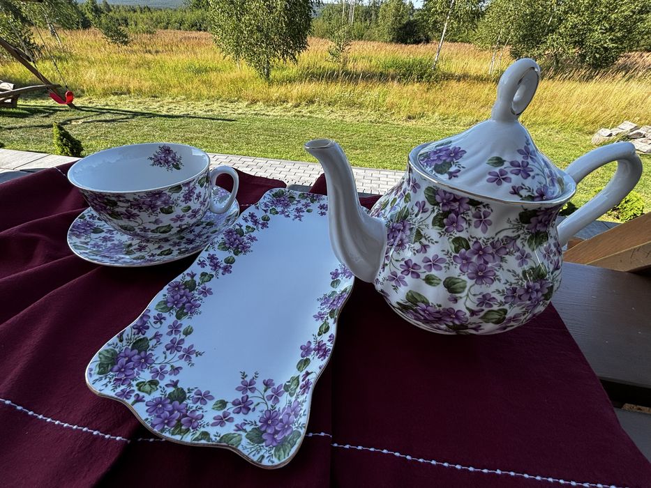 Grace’s Teaware czajnik na herbatę filiżanka ze spodeczkiem talerzyk