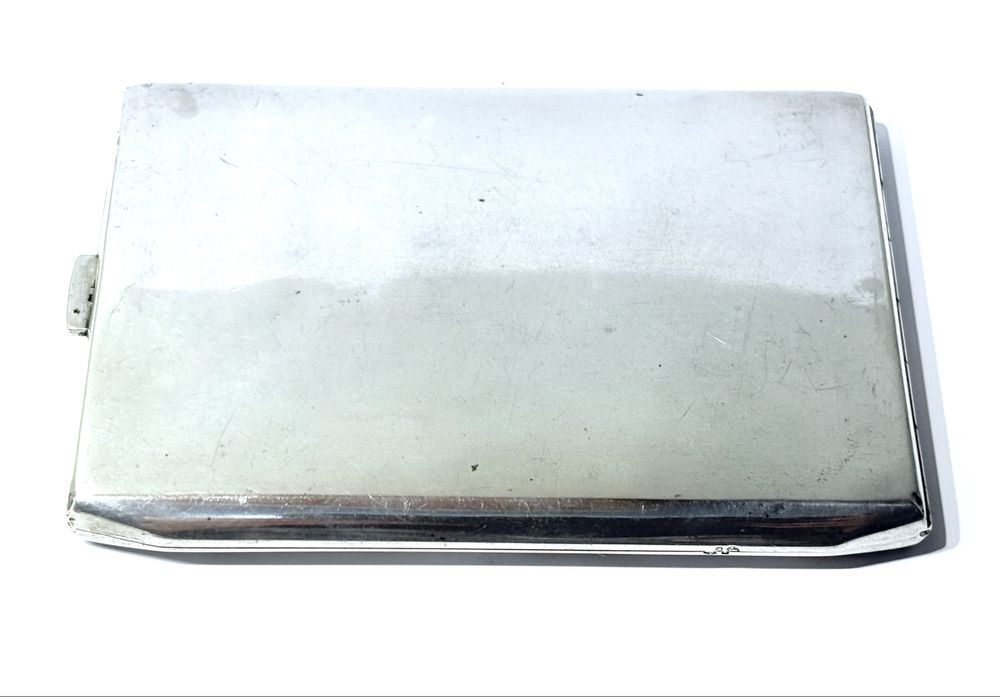 Antiga cigarreira em prata portuguesa lisa contrastada