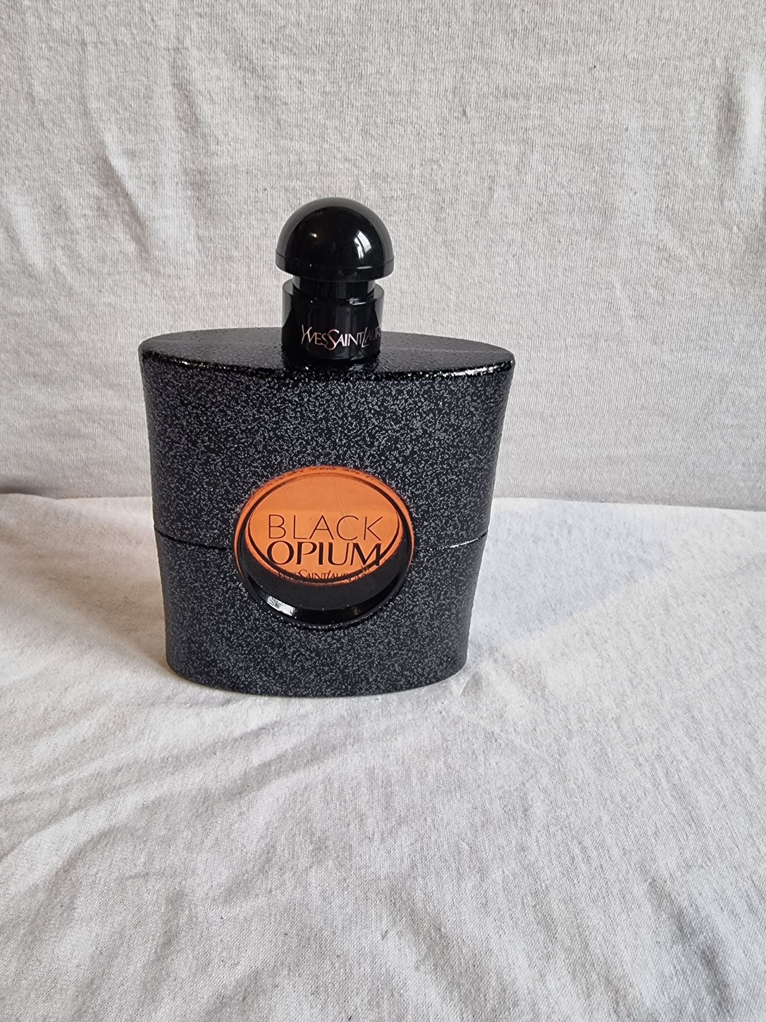 Yves Saint Laurent Black Opium- парфюмированая вода 90мл, оригинал.
Па