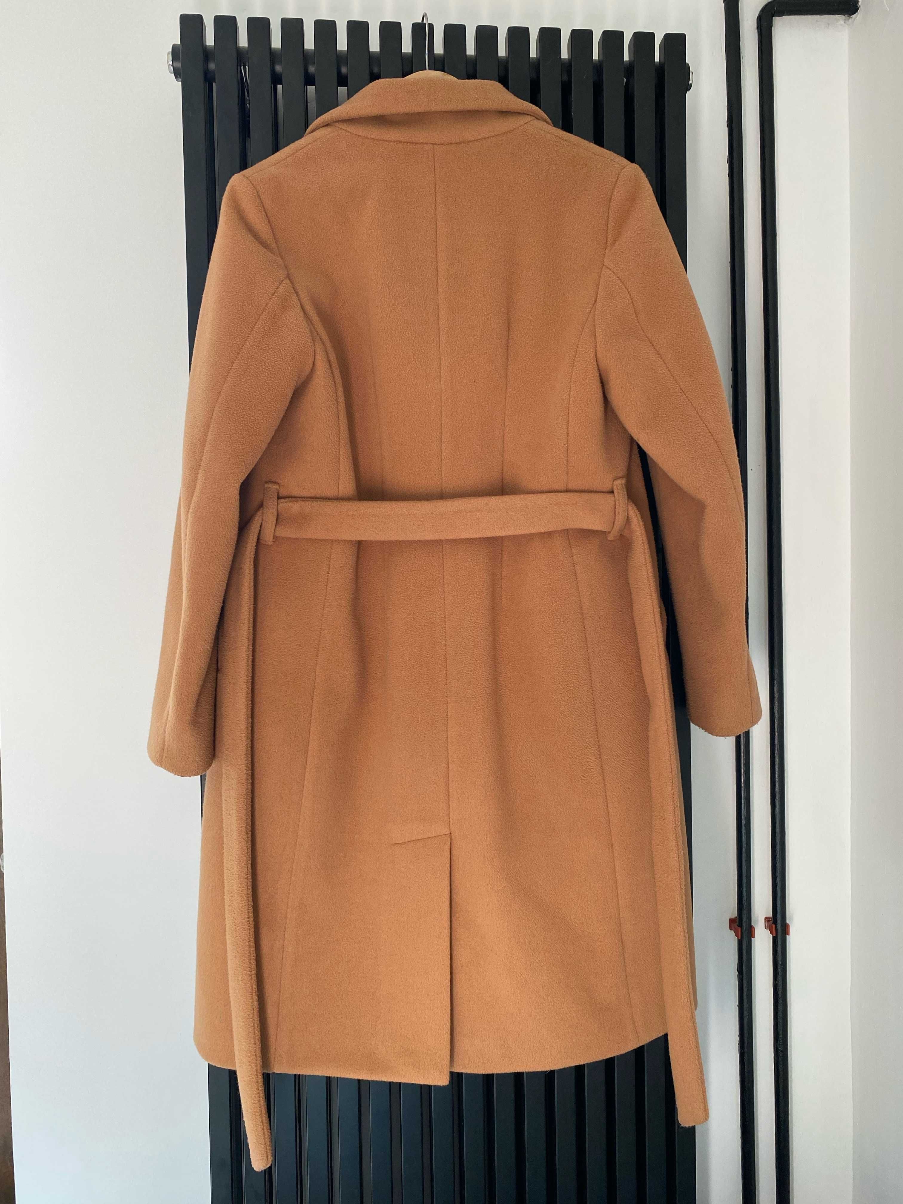 Wełniany płaszcz zimowy camel Talia Fashion
