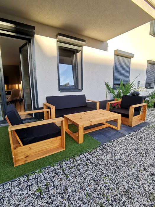 Zestaw nowoczesnych mebli ogrodowych