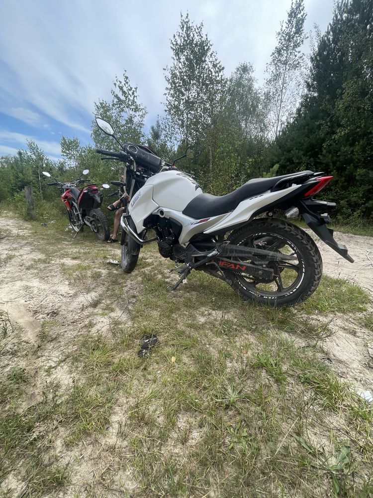 Продам ліфан кп 200