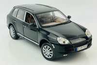 Maisto 1:18 Porsche Cayenne Turbo 2008