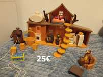 Casas do urso e da Masha várias..