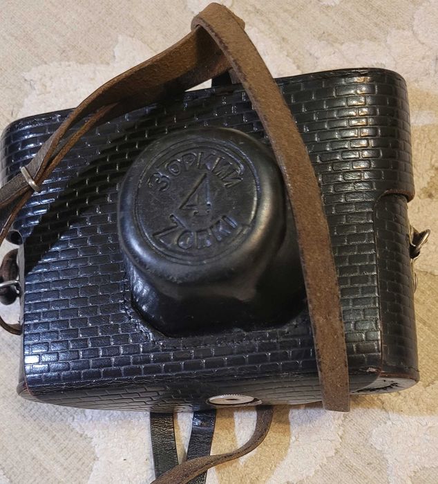 Вінтажний фотоапарат Зоркий-4 з об'єктивом Індустар-50 (1960рік)