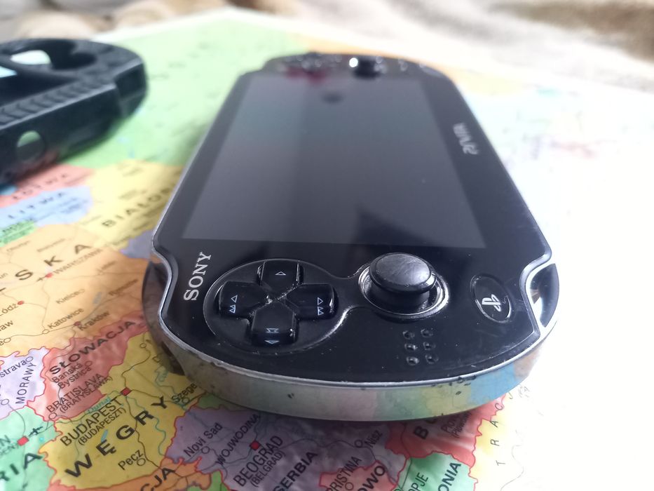 Konsola Sony Ps Vita PCH-1004 OLED 4gb