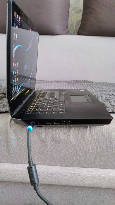 Ноутбук ігровий DELL ALIENWARE R2 сенсор 4К