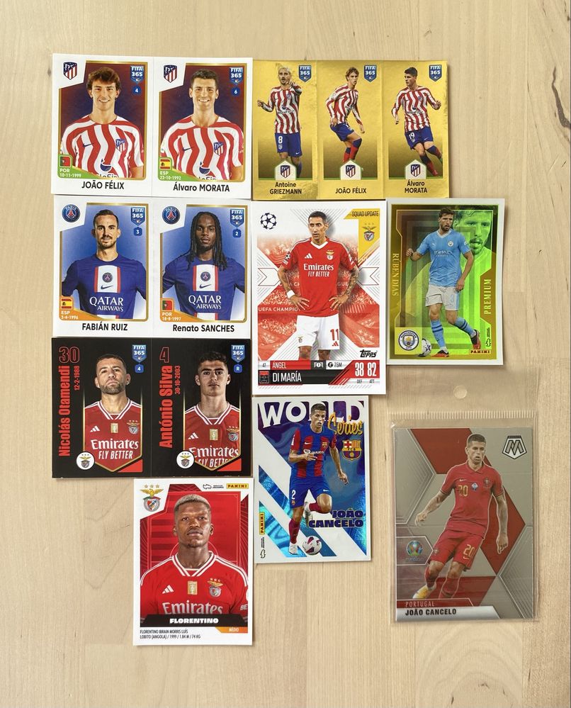 Mais de 60 Cromos Atuais ou Ex Jogadores do SLB Benfica Panini e Topps
