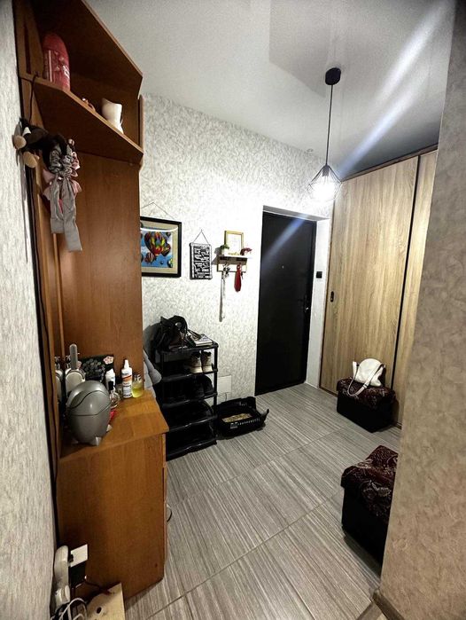 Продається 2-х кім квартира