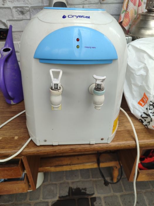 Кулер для води ...