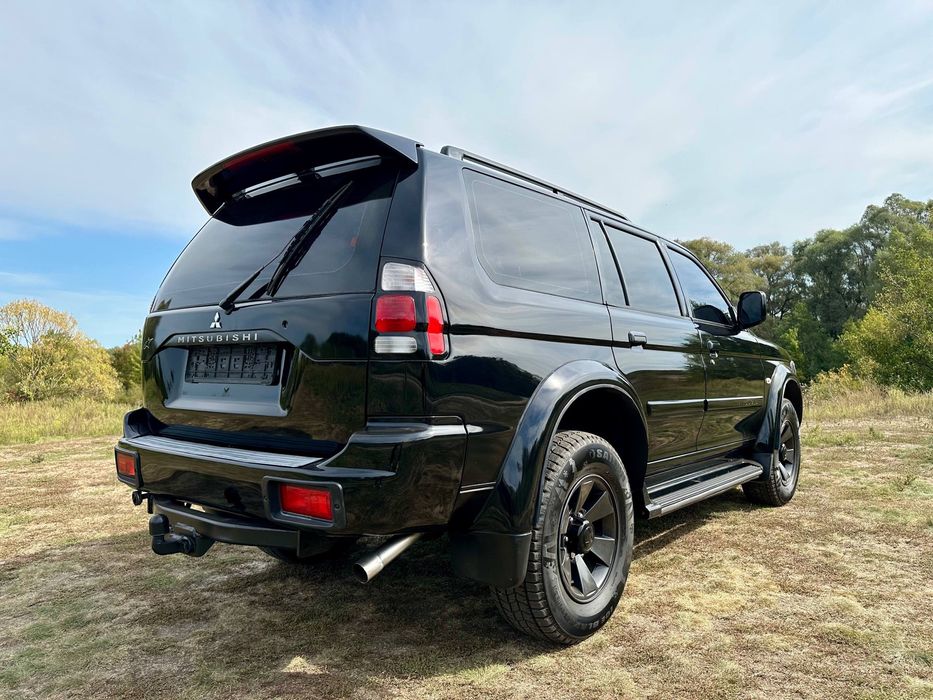 Mitsubishi Pajero Sport 3.0газ бензин Автомат