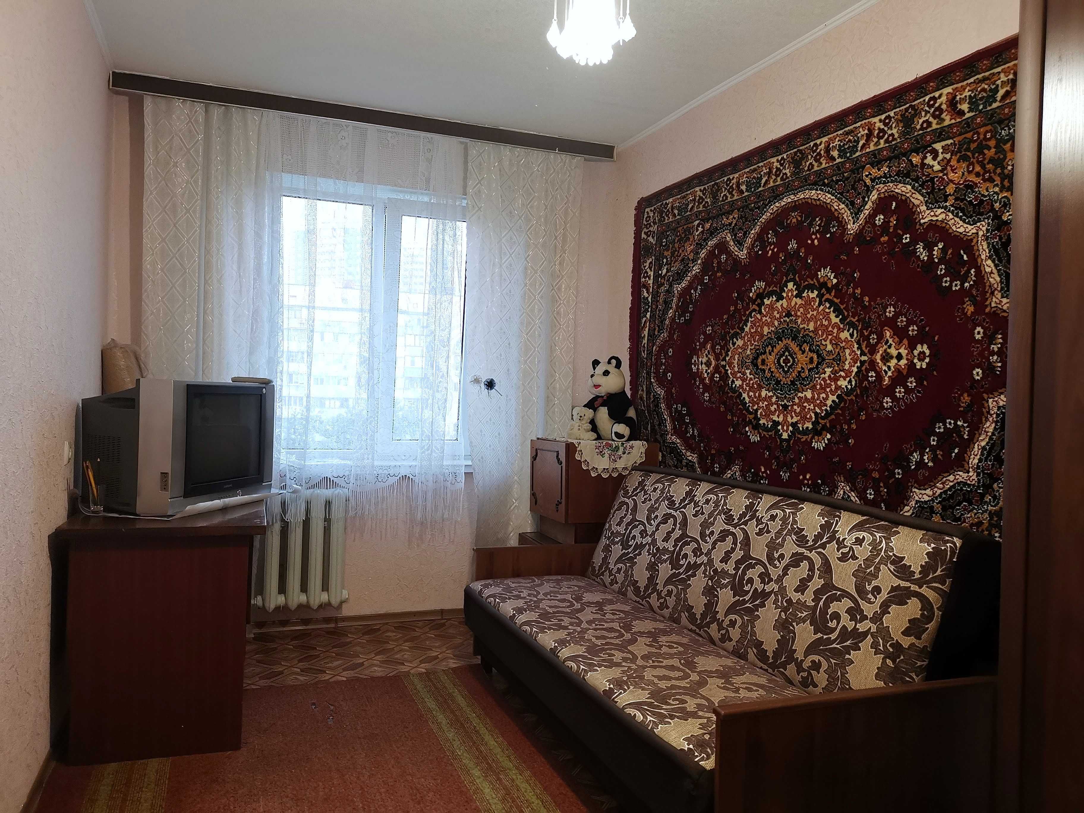 Оренда 2-кімн. квартири Шухевича 10а масив Райдужний метро Почайна