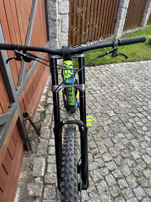 Kellys noid 90 rower downhill