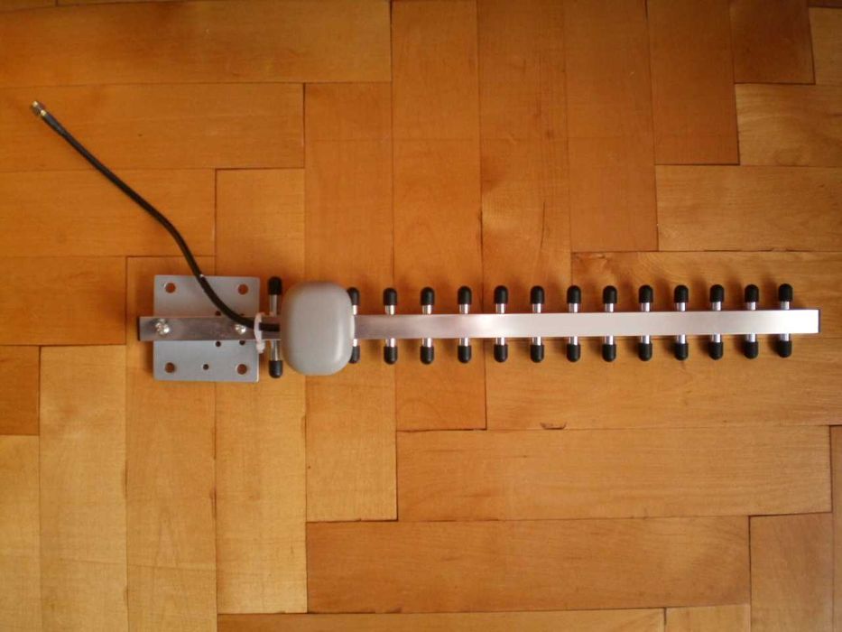 Wi-Fi антена Ягі на 2,4 GHz