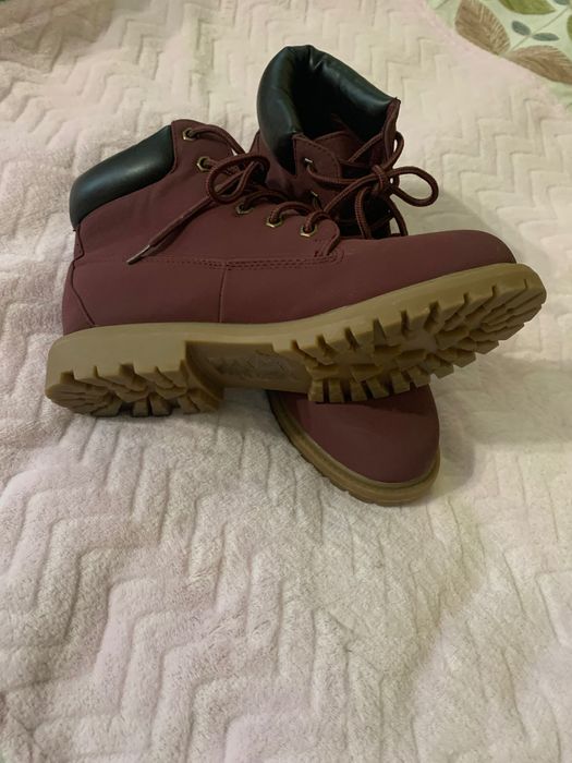 Buty damskie bordowe