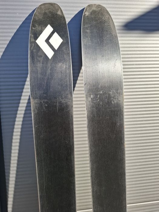 Narty skiturowe zestaw  Black Diamond Helio 116 186cm Radical i foka