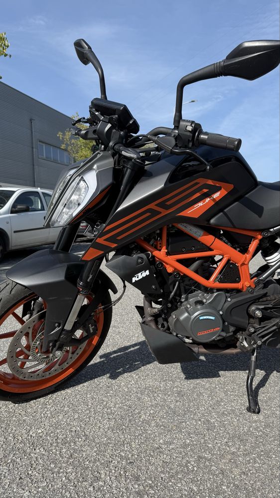Moto KTM Duke 125