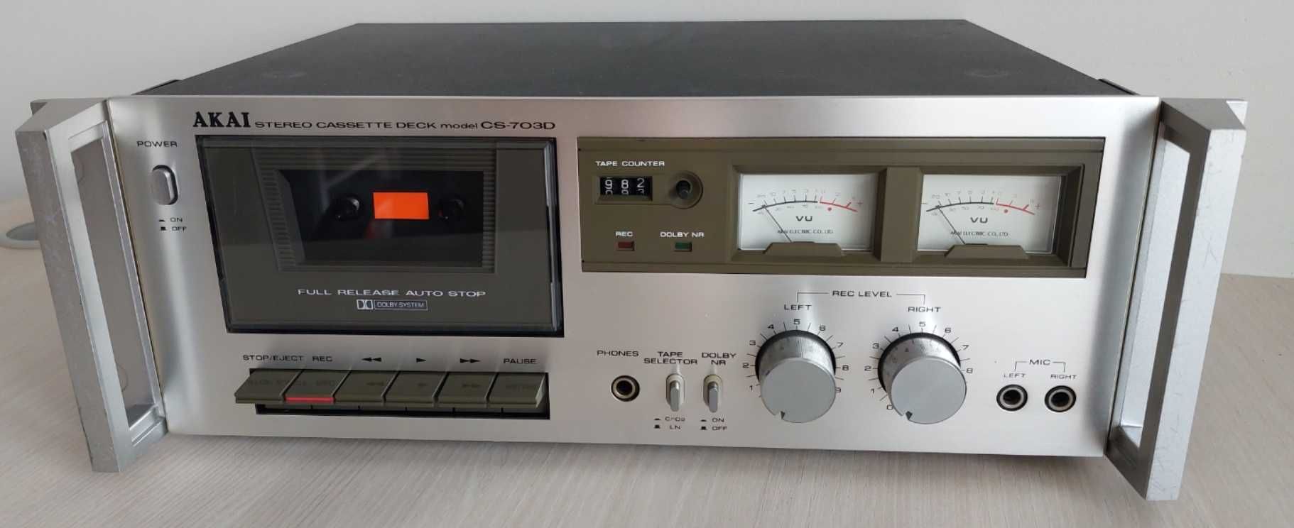 Касетна дека Akai CS-703D