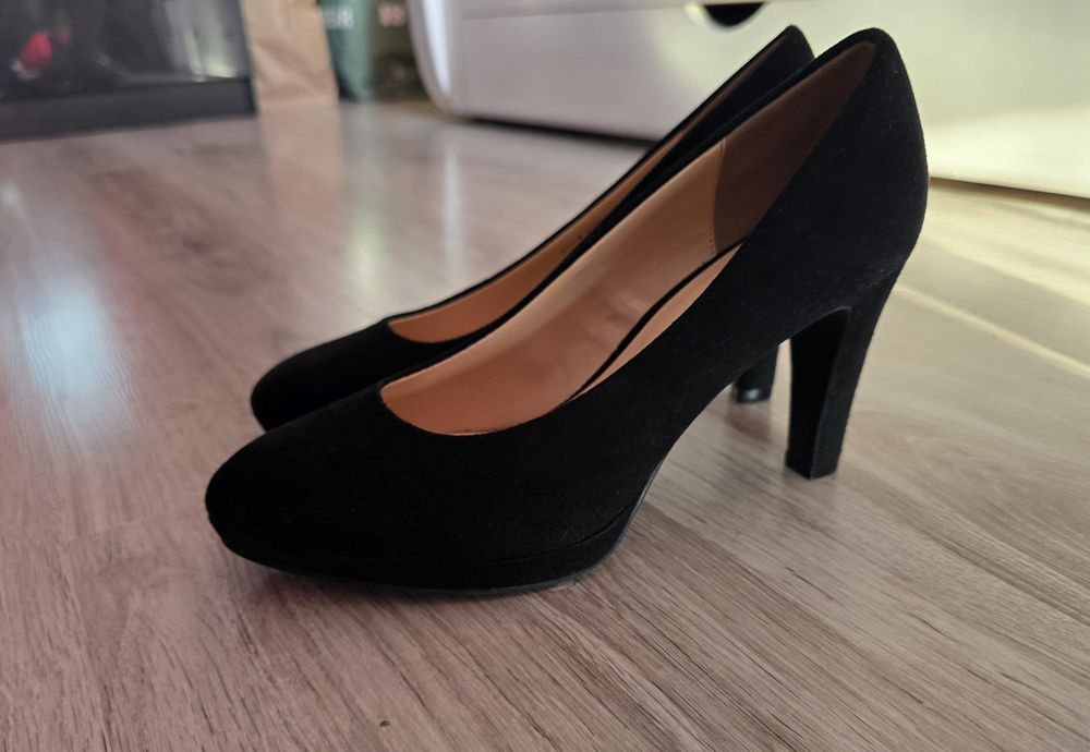 Buty na obcasie 40